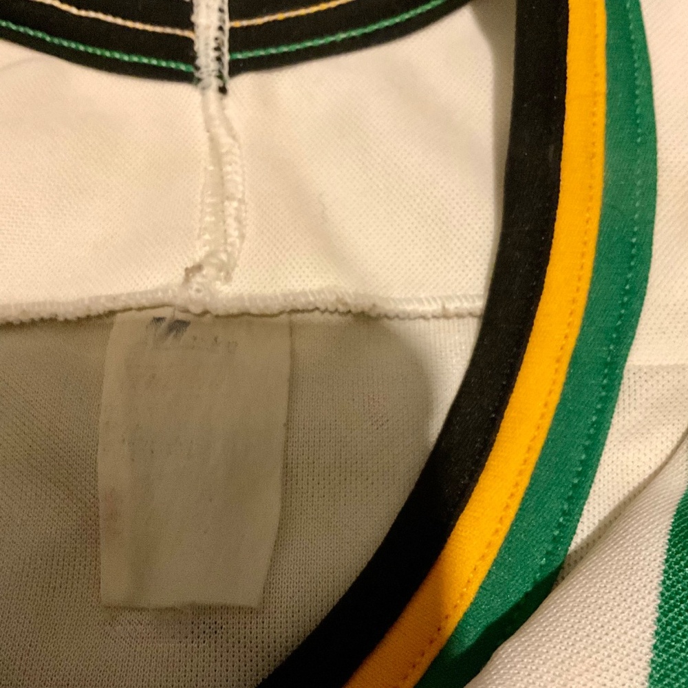 CCM BRAND MINESSOTA NORTH STARS HOCKEY JERSEY 1990 VINTAGE SIZE 48in chest - Picture 8 of 12